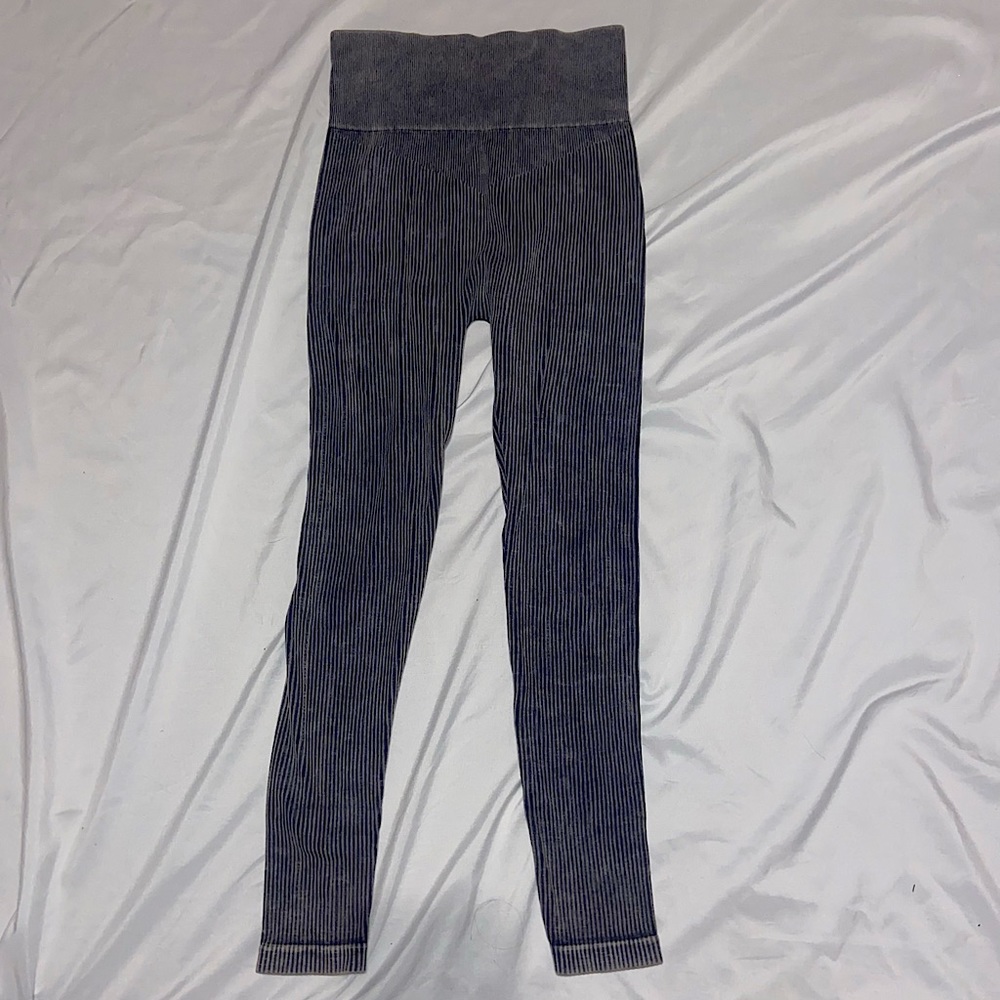 AURA leggings size S